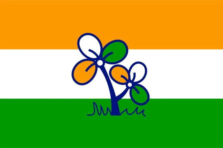Mamata Banerjee Visits Riot-Hit Murshidabad, Blames BJP for Communal Tensions